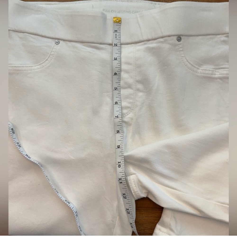 Chico's White Stretch Jegging Capris - Picture 6 of 7